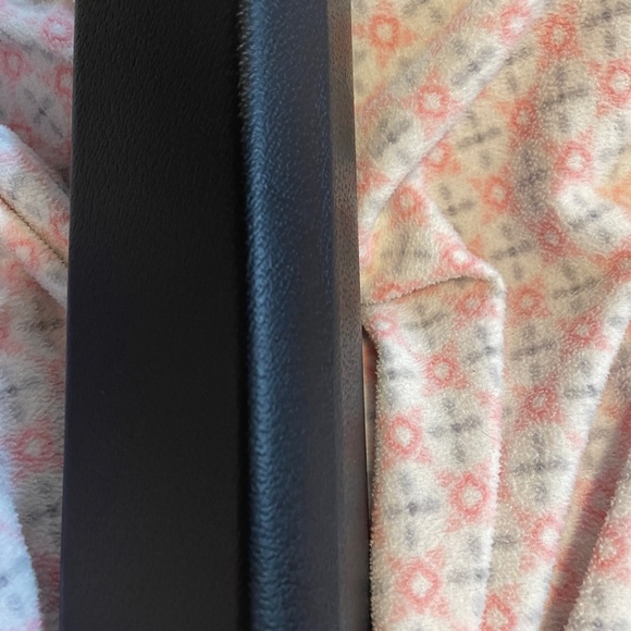 Burberry eyeglass case.  Like new.  Great condition - Picture 2 of 3